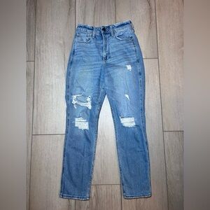 Hollister Curvy Ultra High Rise Mom Jeans